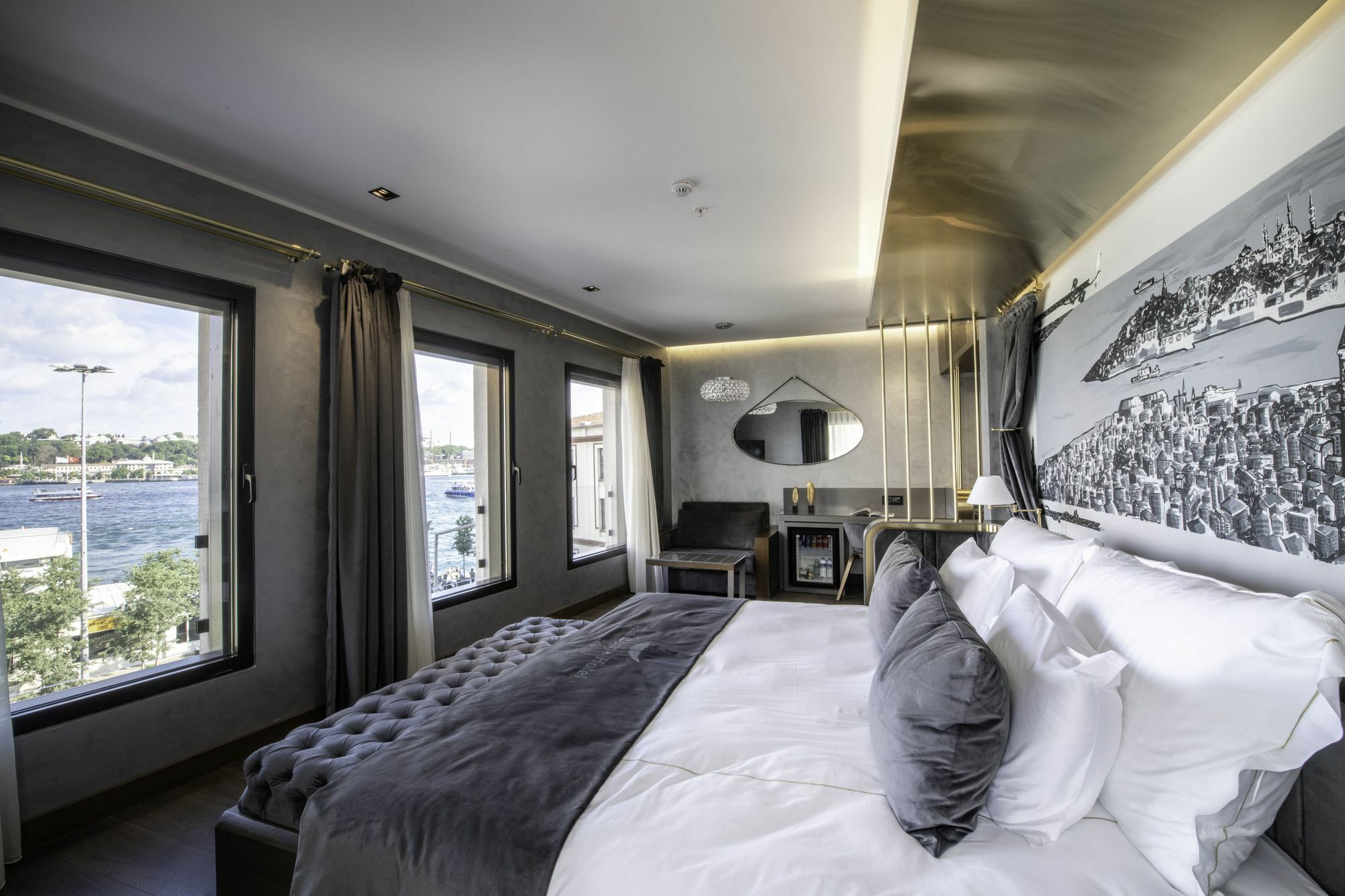 The Wings Otel 4*